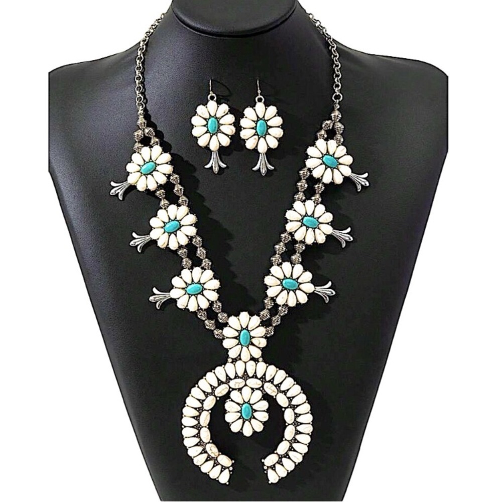 Boho Squash Blossom Turquoise Necklace, Navajo Necklace ,Squash Vintage